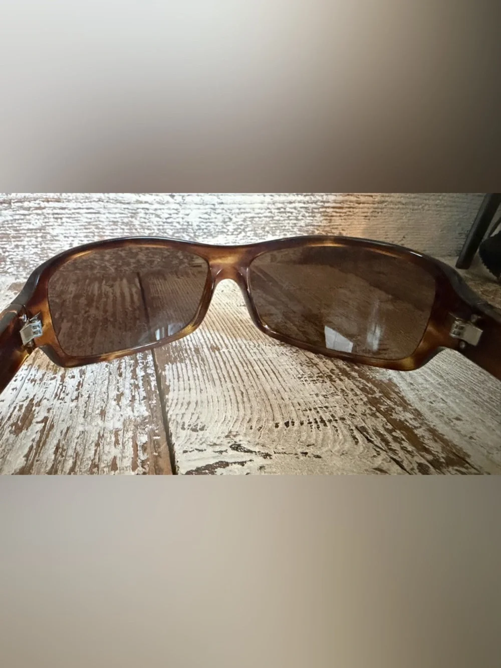 Von Zipper Absinthe Brown Tortoiseshell Sunglasses - Classic Polarized Lenses